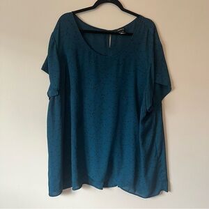 torrid 5 Teal Short-Sleeve Scoop Neck Blouse